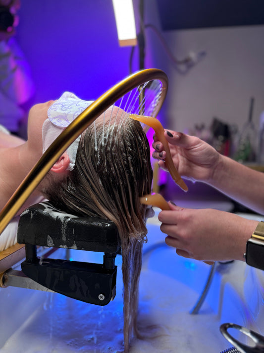 What Is a Head Spa? A Trichologist Explains the Benefits